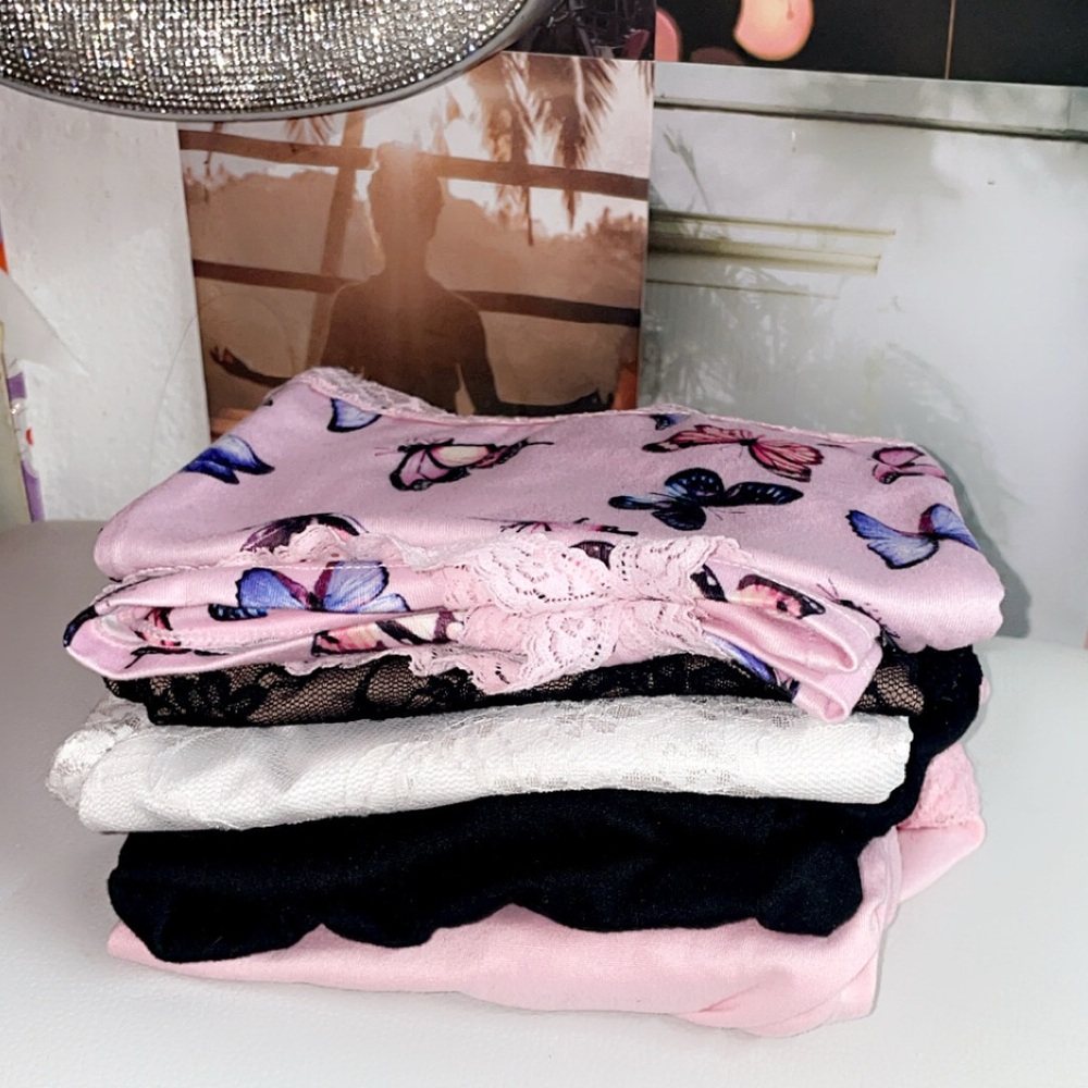 Six piece bundle set size small
